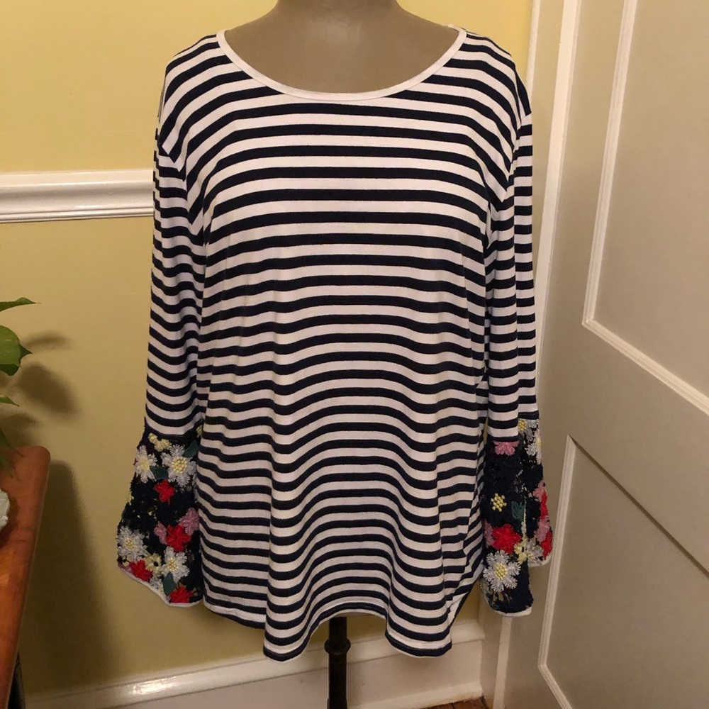 BEREK Black and White Striped Top with Embroidered Bell Floral Sleeves Size XL